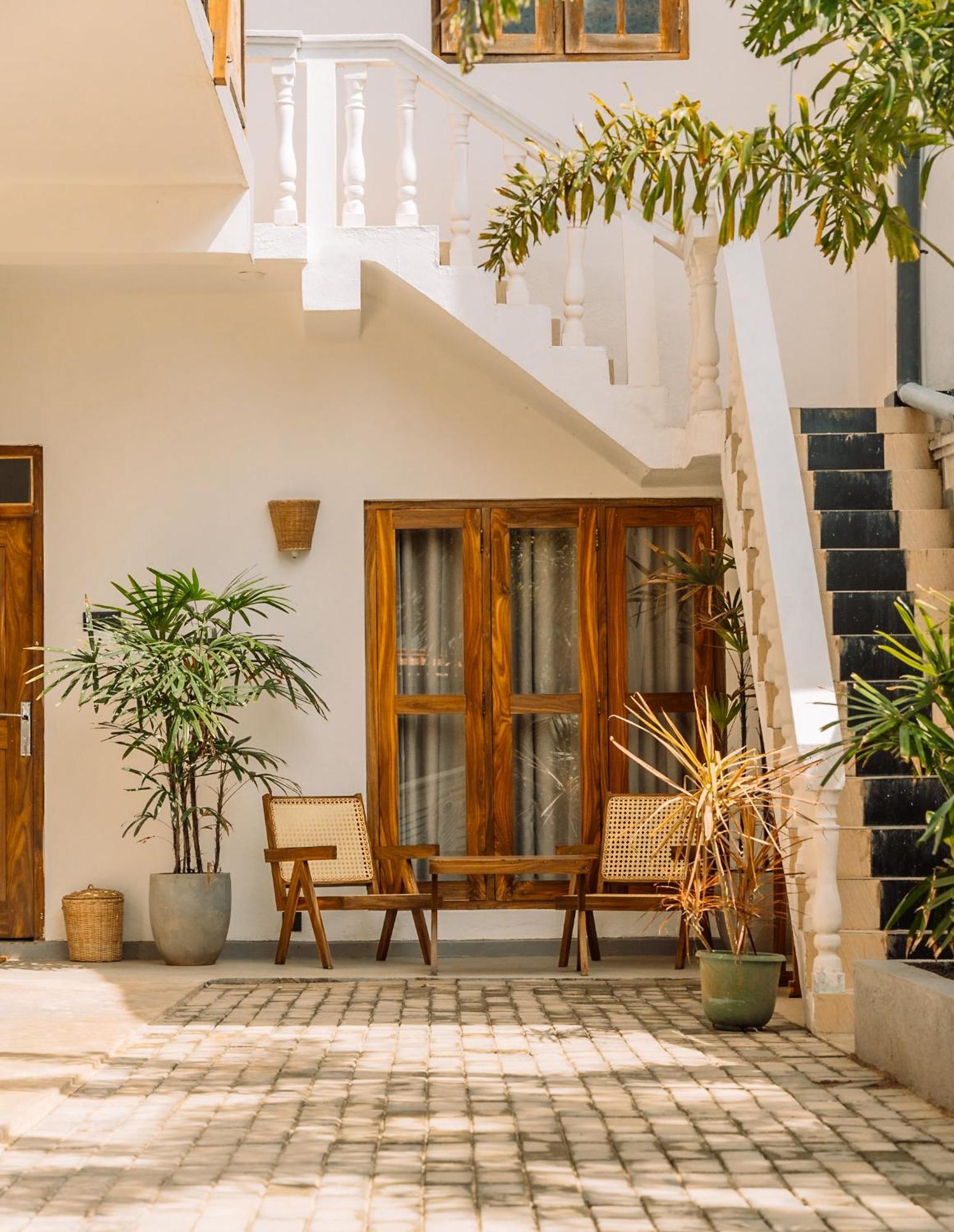 ウェリガマ Lucky'S Surf Camp Bed & Breakfast エクステリア 写真