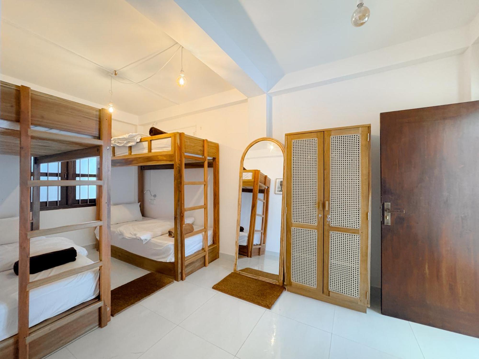 ウェリガマ Lucky'S Surf Camp Bed & Breakfast エクステリア 写真