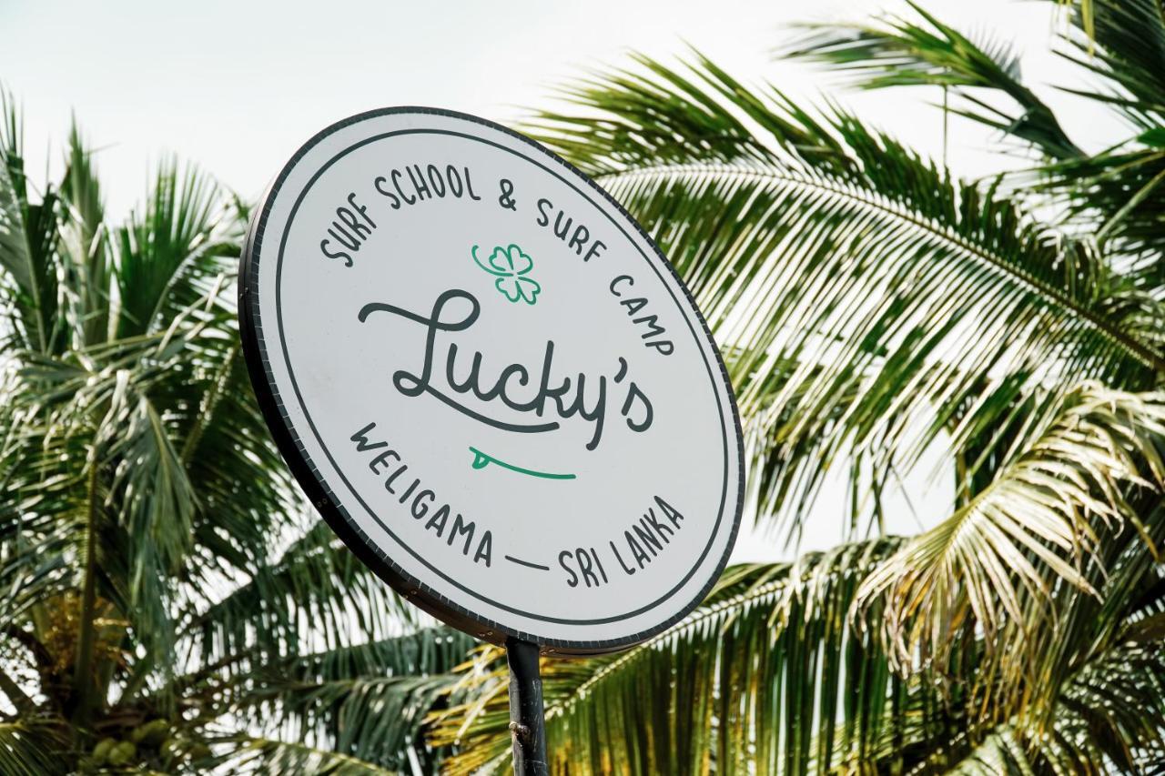 ウェリガマ Lucky'S Surf Camp Bed & Breakfast エクステリア 写真